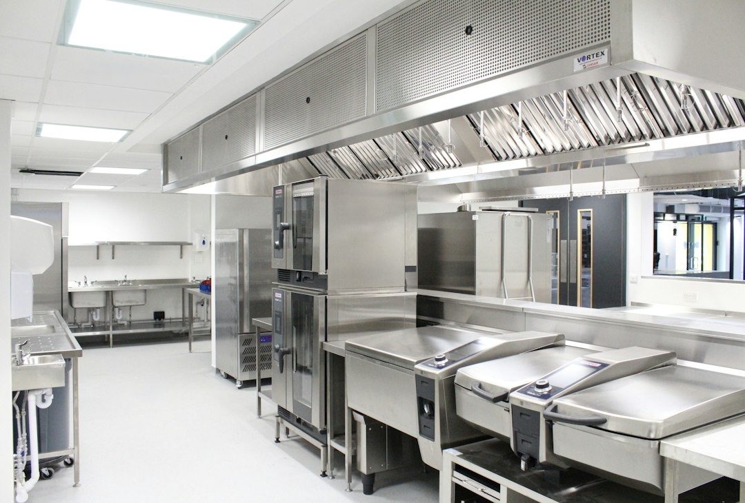 Laboratoire de pâtisserie professionnel en inox