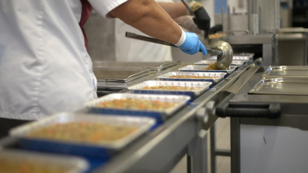 Manipulation de denrées alimentaires en production